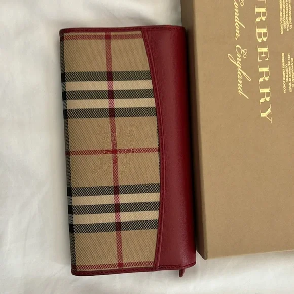 Burberry horse ferry check porter Red and Beige Wallet - Picture 5 of 9